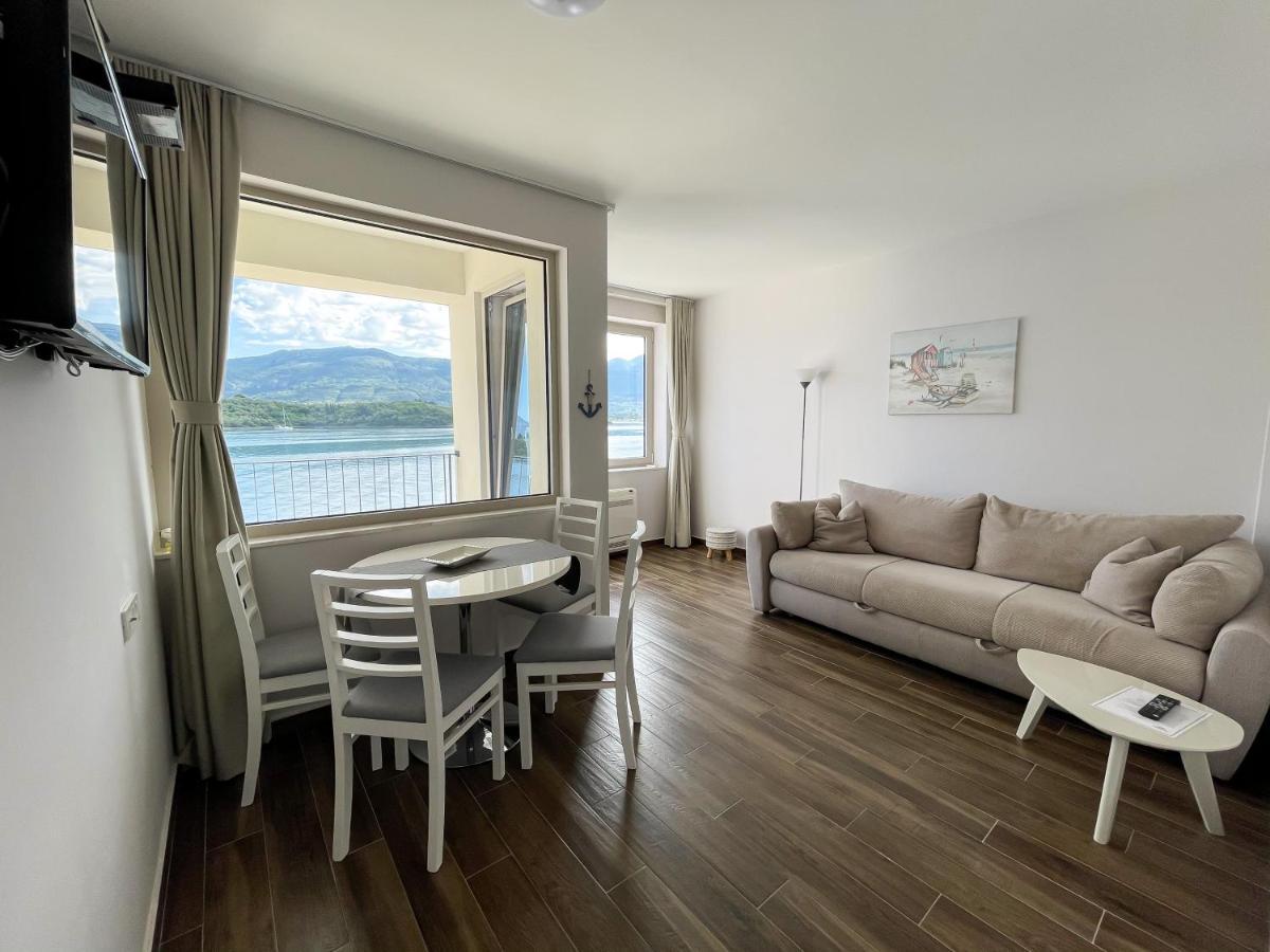 Apartments Maestral Tivat Bagian luar foto