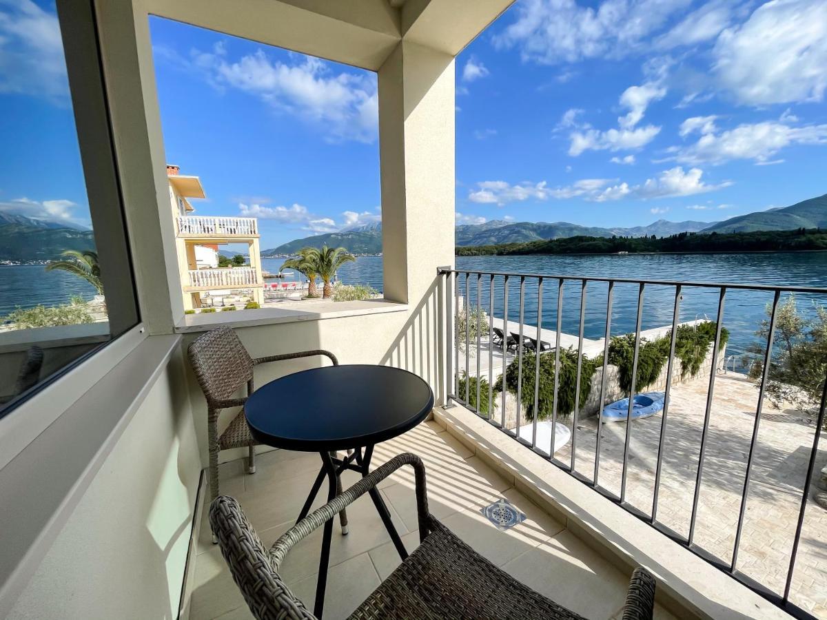 Apartments Maestral Tivat Bagian luar foto