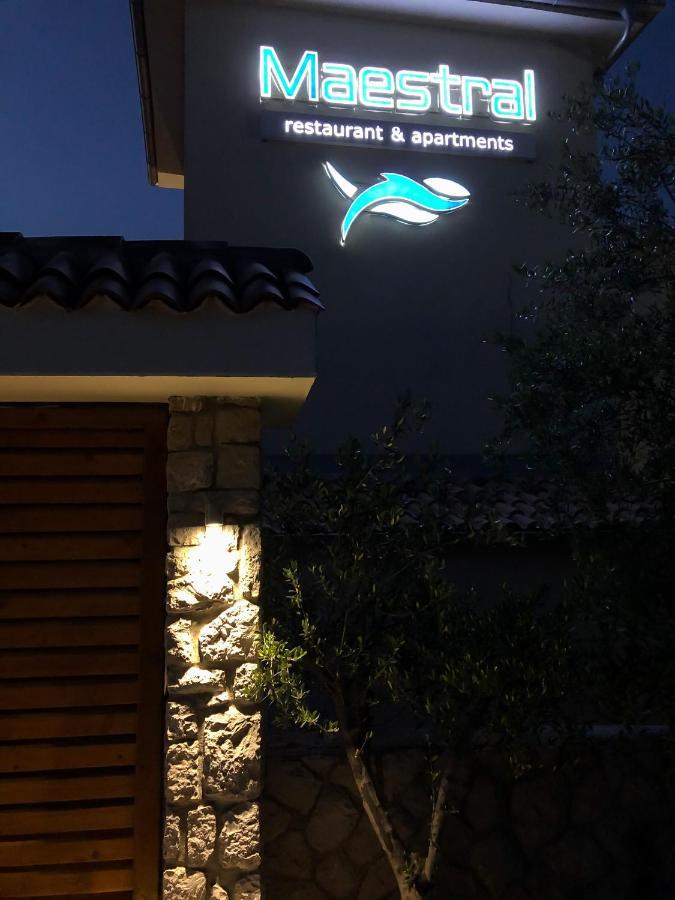 Apartments Maestral Tivat Bagian luar foto