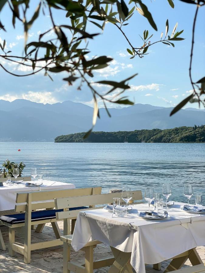 Apartments Maestral Tivat Bagian luar foto
