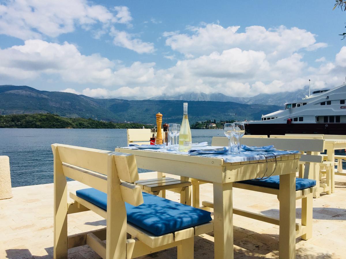 Apartments Maestral Tivat Bagian luar foto