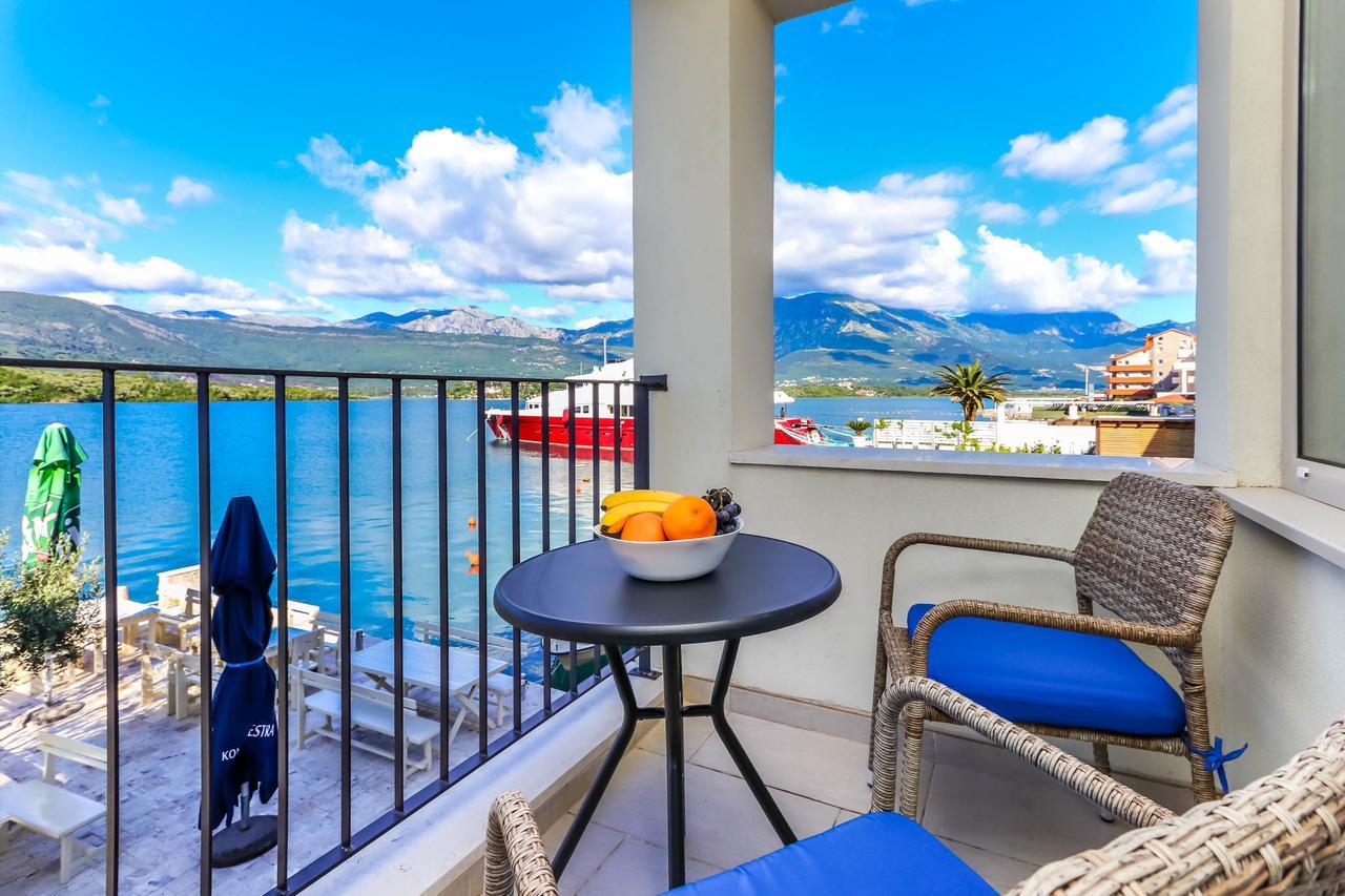 Apartments Maestral Tivat Bagian luar foto