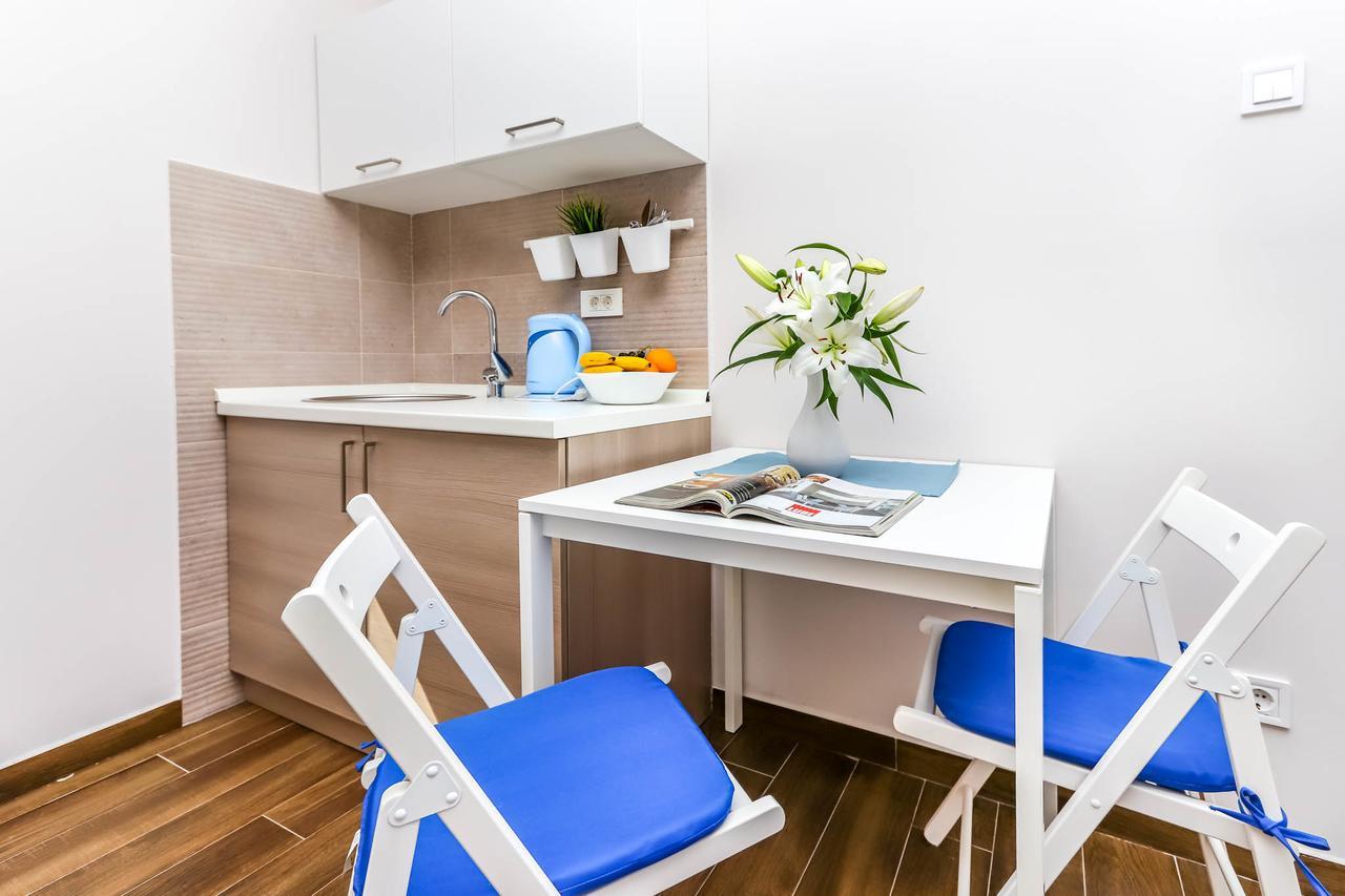 Apartments Maestral Tivat Bagian luar foto